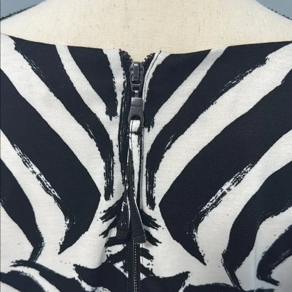 H&M Women’s Black/White Zip Back 3/4 Sleeve Sheath Dress Sz L - Picture 5 of 6